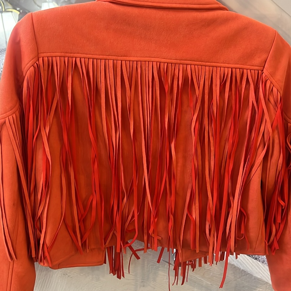 NWOT Cropped faux suede Fringe  jacket size small - Picture 4 of 4